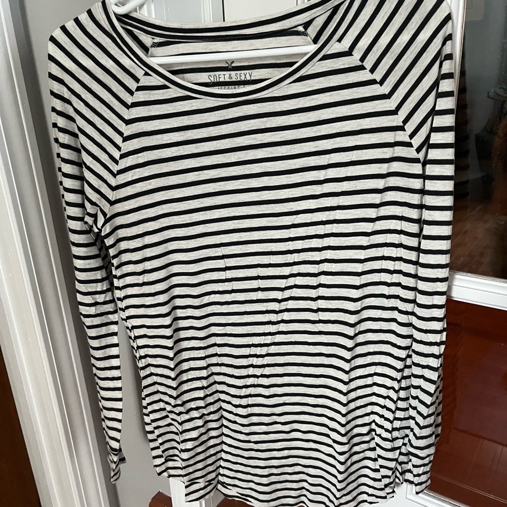 American Eagle long sleeved shirt